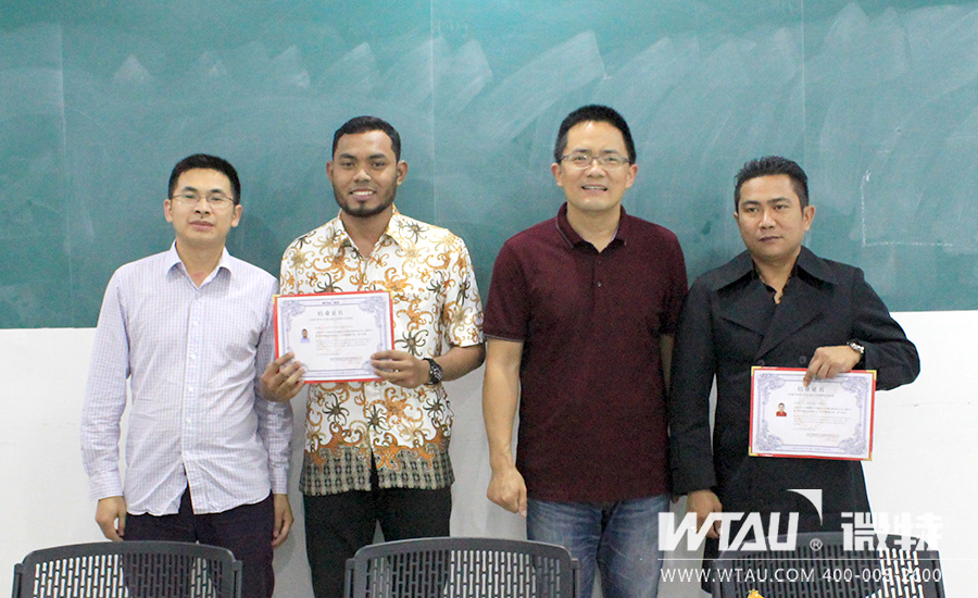 稀罕事兒，外國人來微特學技術！