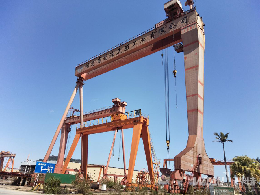 福建馬尾造船300T門機配備微特安全監控系統