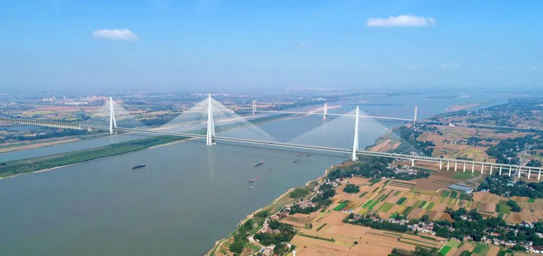 微特設備再次伴隨長江大橋建設