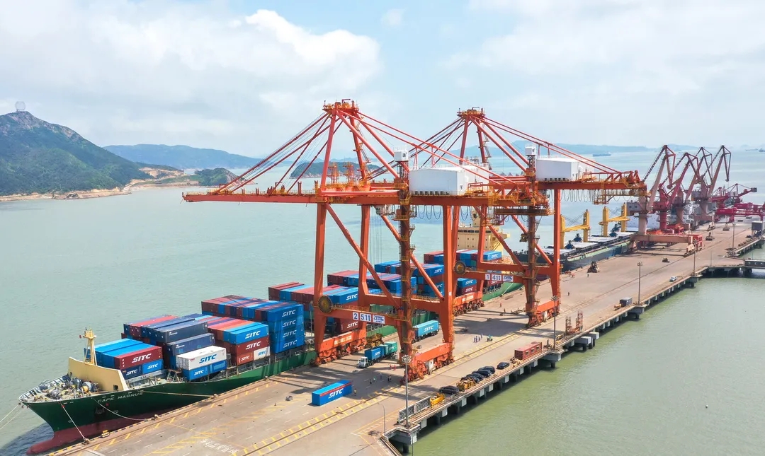 溫州金洋集裝箱碼頭力矩保護改造順利完工