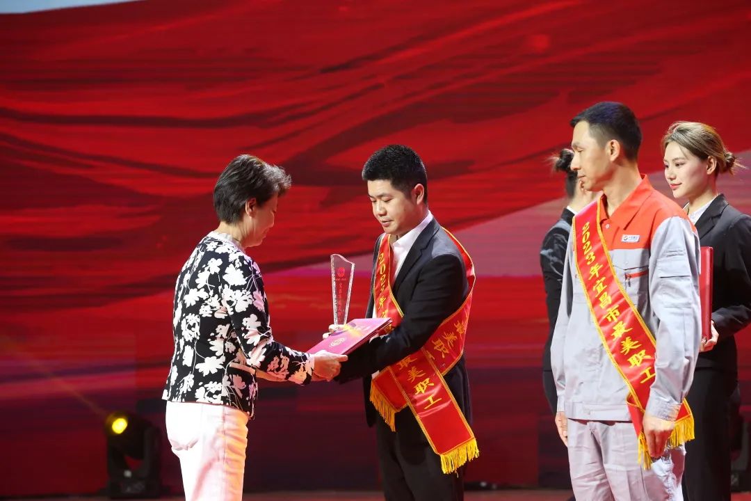 宜昌市&ldquo;最美職工&rdquo;瞿朋：挑戰不可能