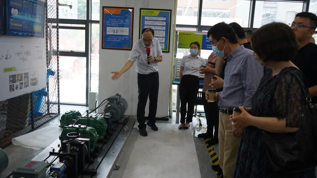 微特承辦的兩項(xiàng)國家標(biāo)準(zhǔn)宣貫會在宜昌順利召開 22.jpg