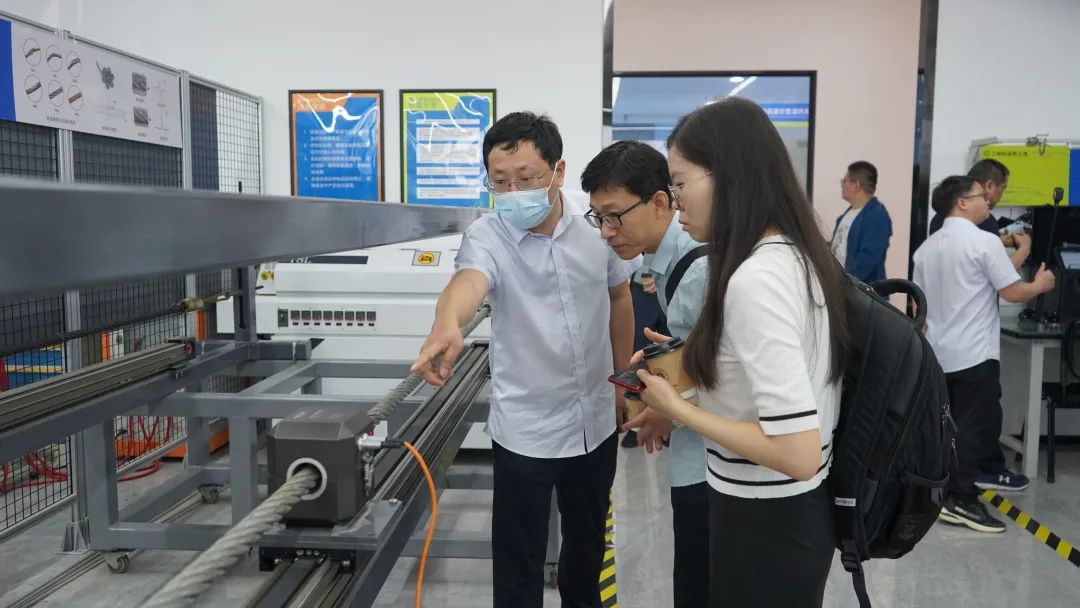 微特承辦的兩項(xiàng)國家標(biāo)準(zhǔn)宣貫會在宜昌順利召開 23.jpg