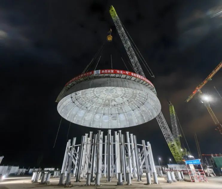 玲龍一號2.jpg 塔機防碰撞系統應用在玲龍一號2